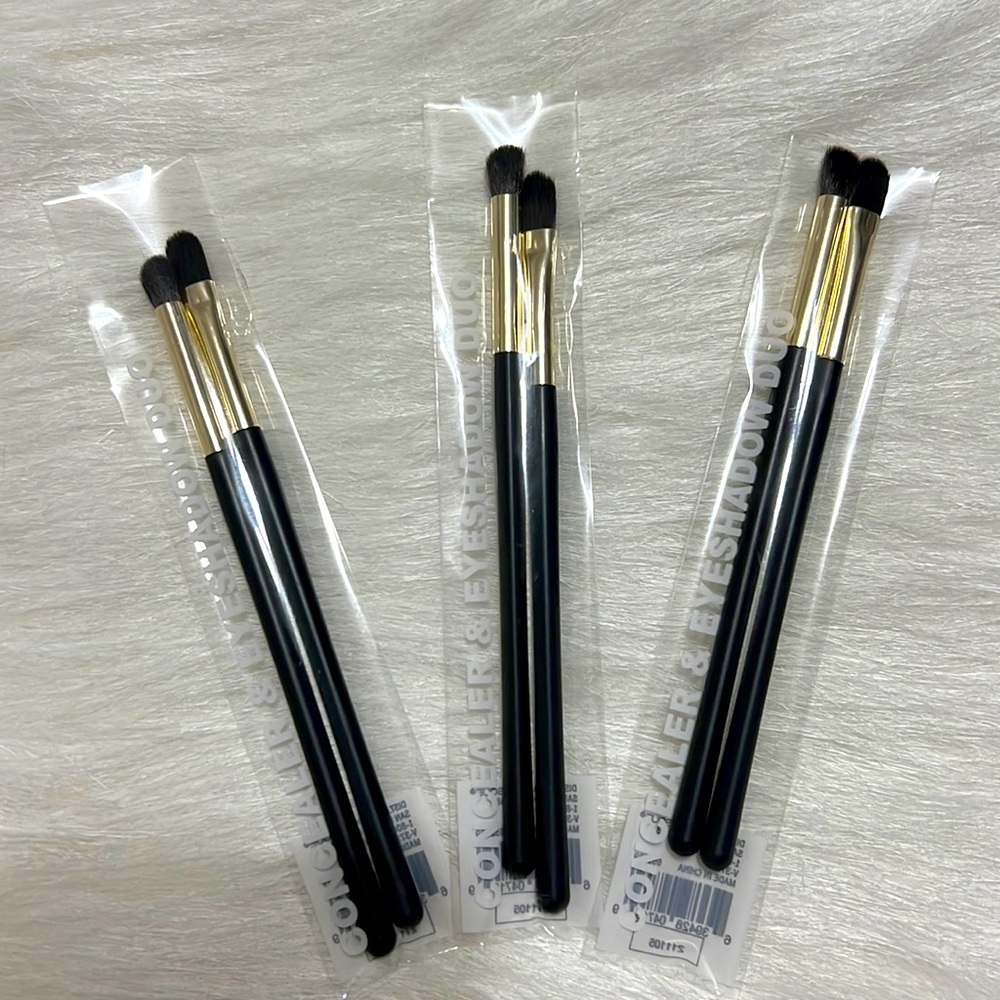 Concealer & Eyeshadow duo